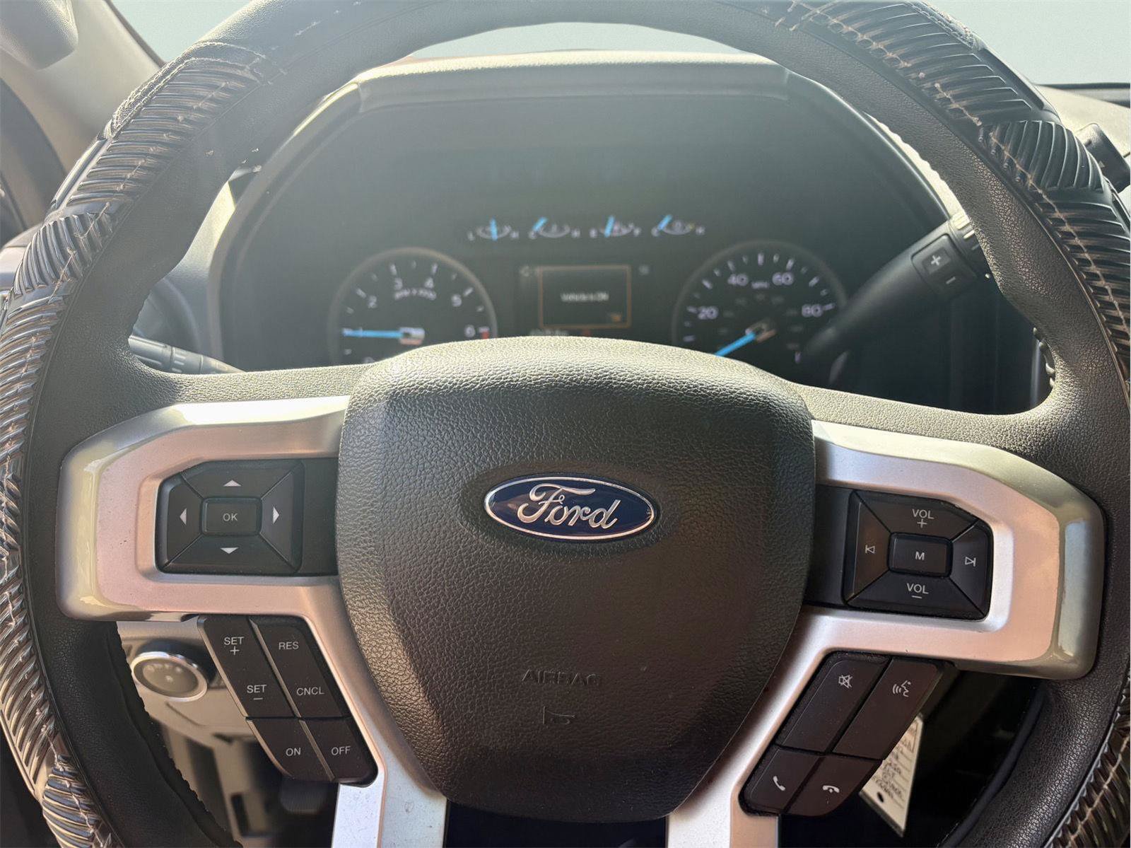 Used 2022 Ford F250 XLT w/ XLT Value Package AWD/4WD image 16