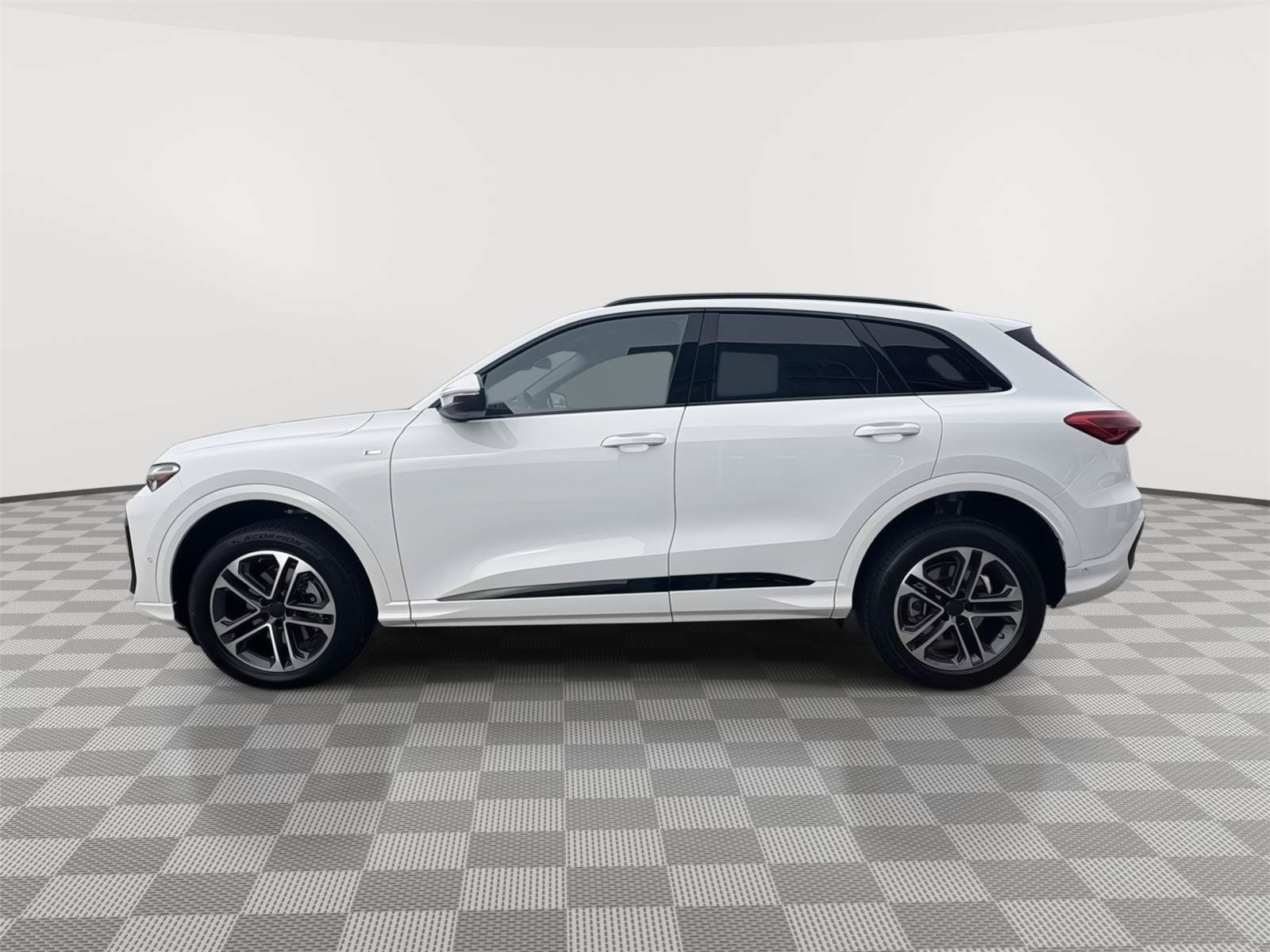 New 2026 Audi Q5 2.0T AWD/4WD image 2