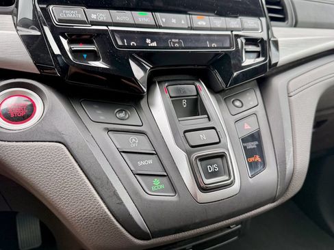 Used 2018 Honda Odyssey Touring image 33