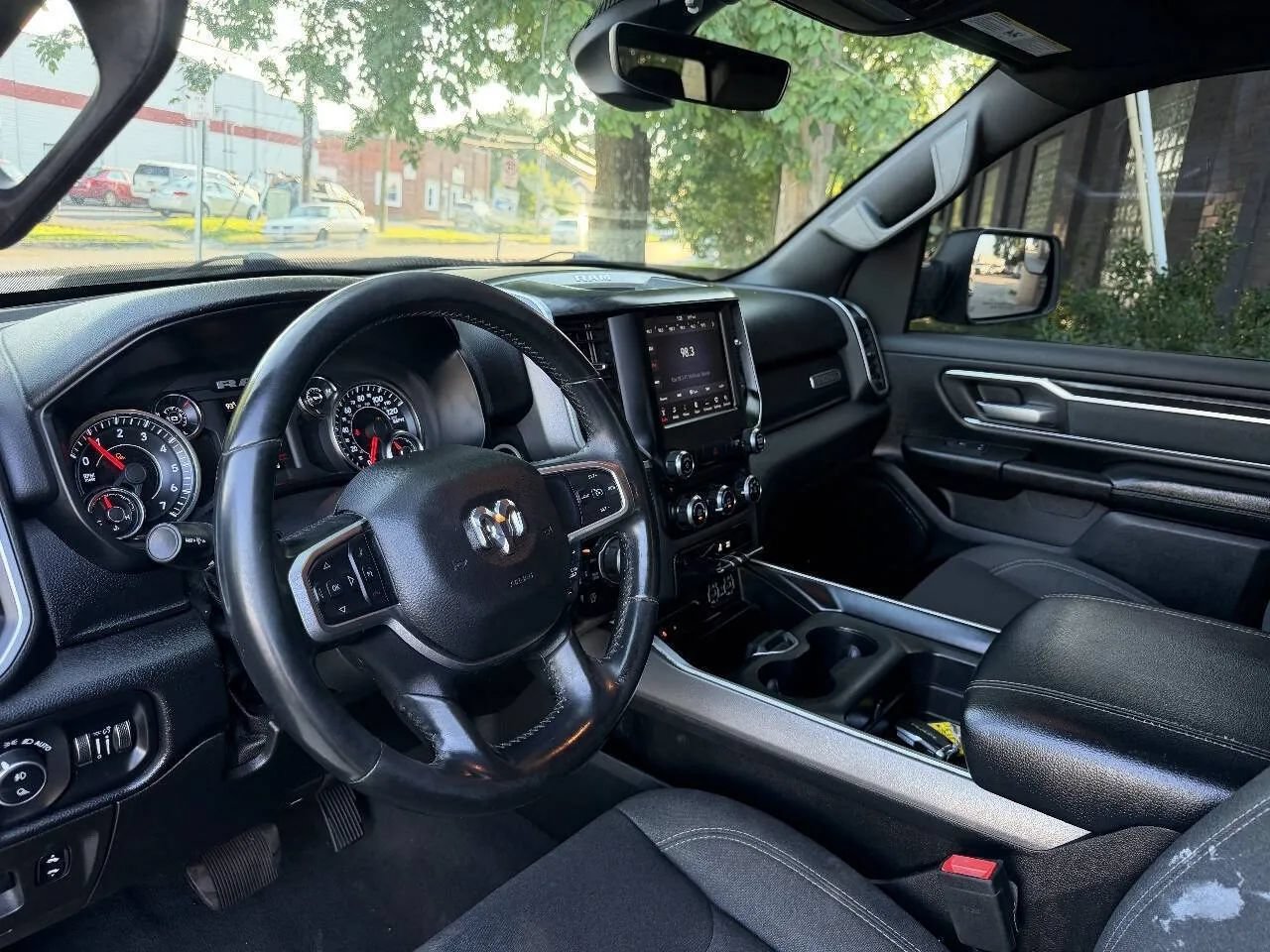 Used 2019 RAM 1500 Big Horn AWD/4WD image 17