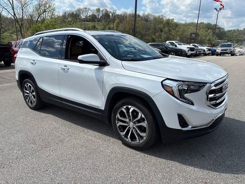 Used 2021 GMC Terrain SLT w/ Infotainment Package II image 7