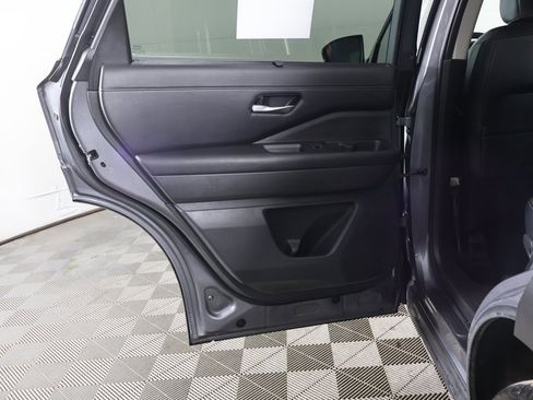 Used 2024 Nissan Pathfinder SL w/ SL Premium Package image 27