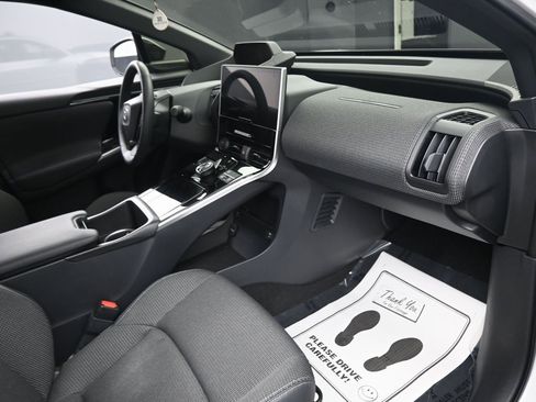 Used 2023 Toyota bZ4X XLE image 35