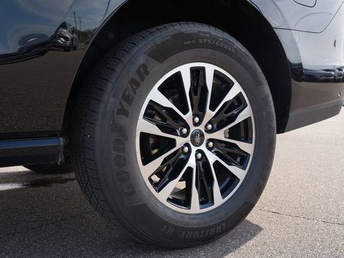 Used 2025 Ford Expedition Platinum AWD/4WD image 35