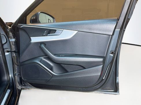 Used 2017 Audi A4 2.0T Premium w/ Convenience Package image 31