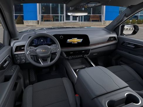 New 2026 Chevrolet Suburban LS AWD/4WD image 15