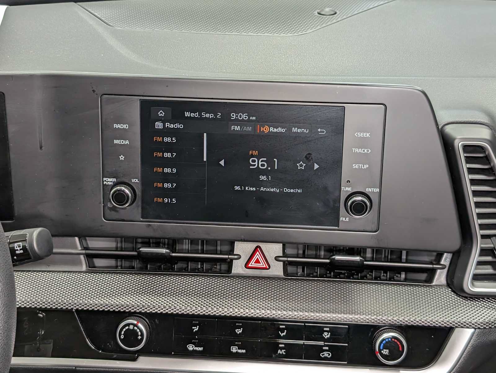 Certified 2025 Kia Sportage LX AWD/4WD image 18