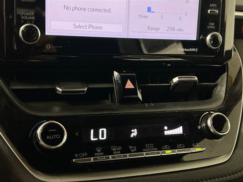 Used 2021 Toyota Corolla SE FWD image 26