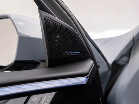 Certified 2025 BMW X3 xDrive30i w/ Premium Package image 14