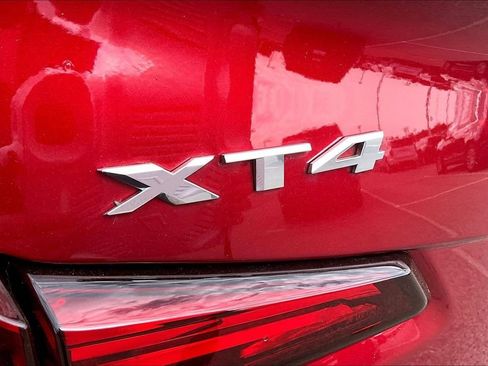 Used 2024 Cadillac XT4 Premium Luxury w/ Active Safety Package FWD image 33