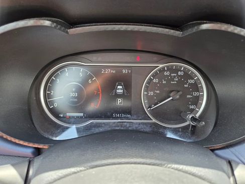Used 2024 Nissan Versa SV FWD image 28