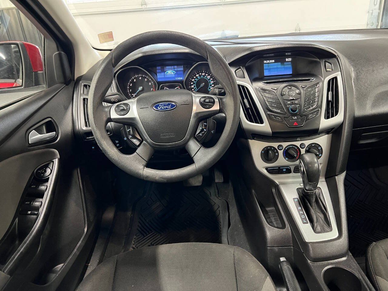 Used 2012 Ford Focus SE FWD image 8