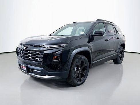 New 2026 Chevrolet Equinox LT w/ Convenience Package II FWD image 3