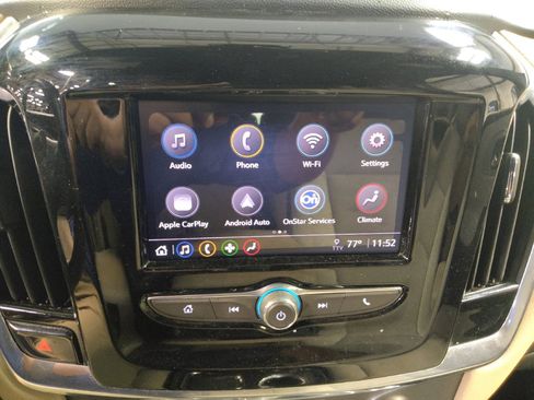 Used 2023 Chevrolet Traverse LS FWD image 25