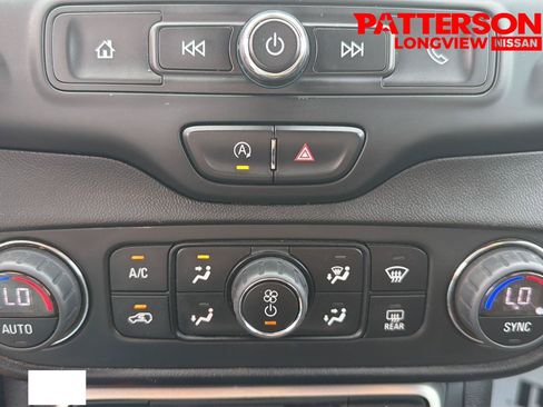 Used 2023 GMC Terrain SLE w/ Driver Convenience Package FWD image 8