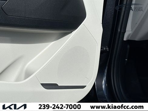 New 2026 Kia Sportage EX image 23