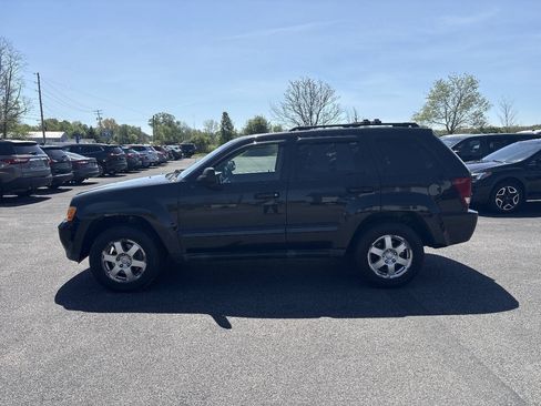 Used 2009 Jeep Grand Cherokee Laredo AWD/4WD image 4
