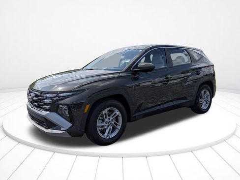 Used 2025 Hyundai Tucson SE FWD image 7