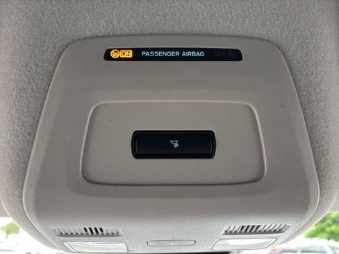 Used 2023 Ford E-Transit Medium Roof RWD image 27