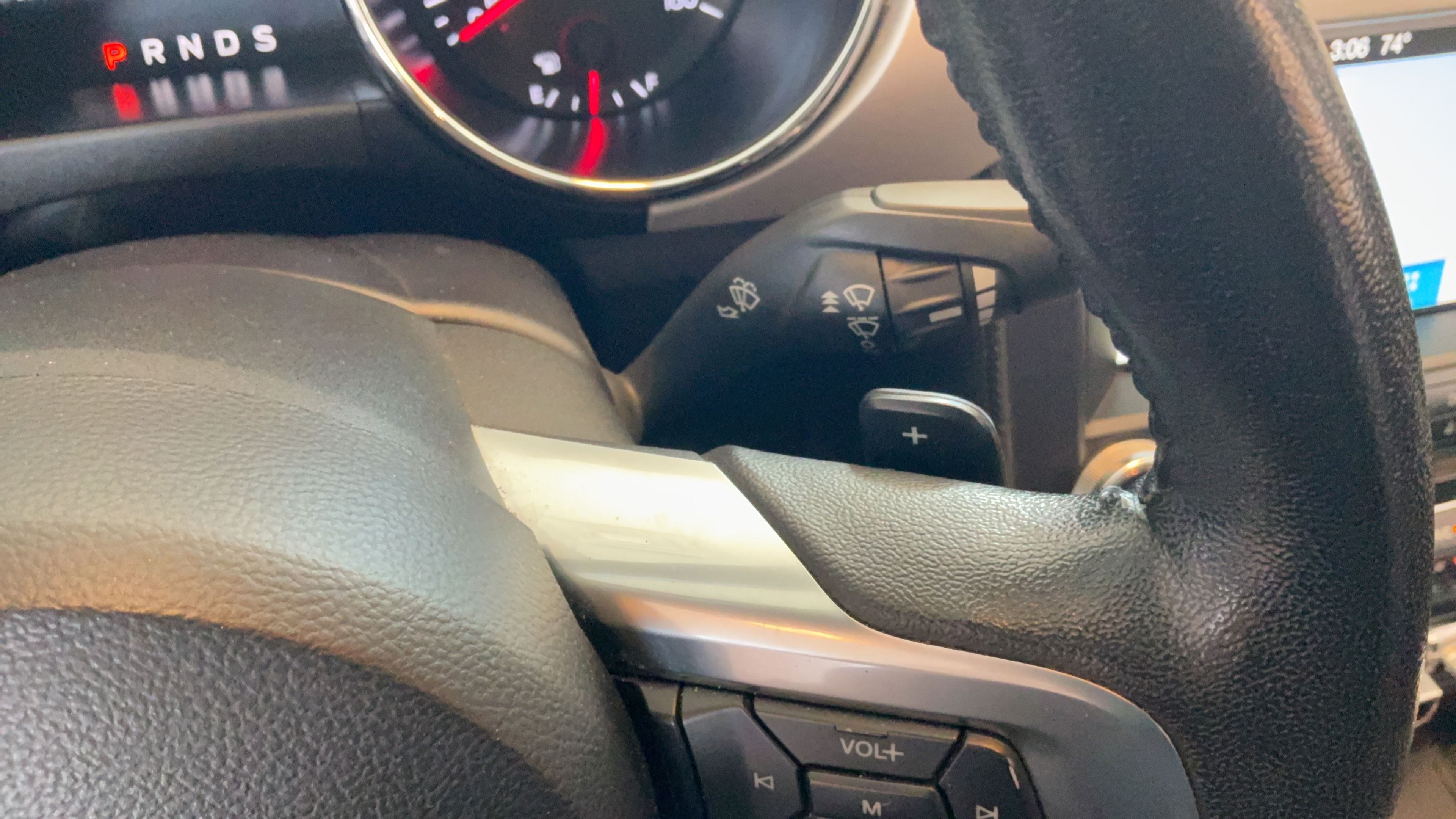 Used 2017 Ford Mustang Premium RWD image 18