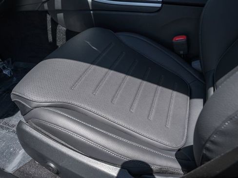 New 2026 Mercedes-Benz C 300 4MATIC Sedan image 33