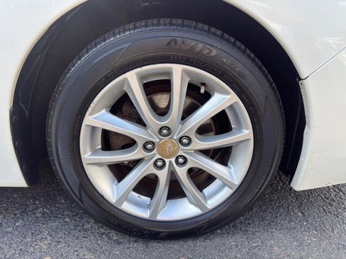 Used 2013 Subaru Impreza 2.0i Premium w/ All-Weather Pkg AWD/4WD image 9