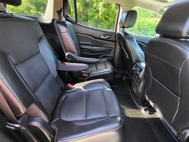 Used 2018 GMC Acadia SLT AWD/4WD image 22