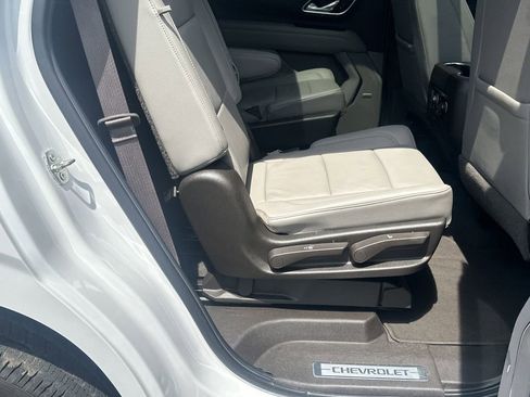 Used 2021 Chevrolet Tahoe LT w/ LT Signature Package AWD/4WD image 16