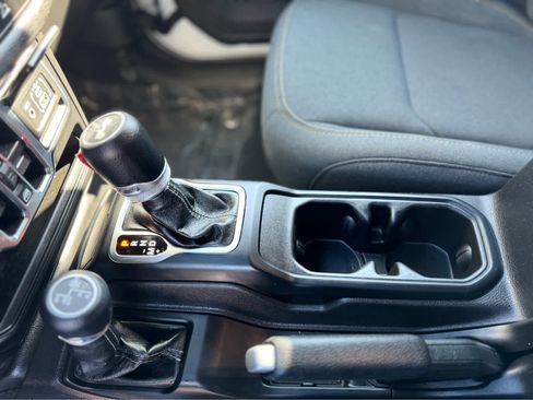 Used 2024 Jeep Wrangler Sport S w/ Convenience Group image 17