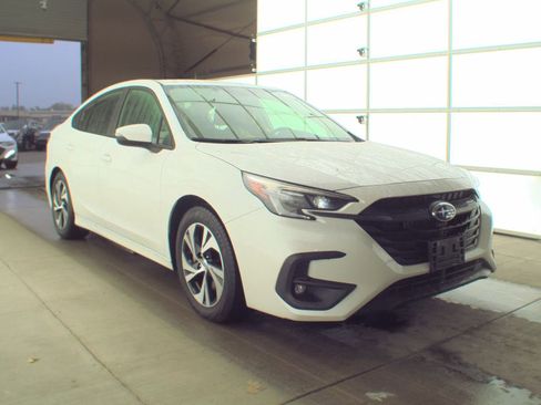 Used 2025 Subaru Legacy Premium AWD/4WD image 4