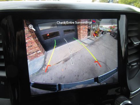 Used 2019 RAM 1500 Laramie image 36