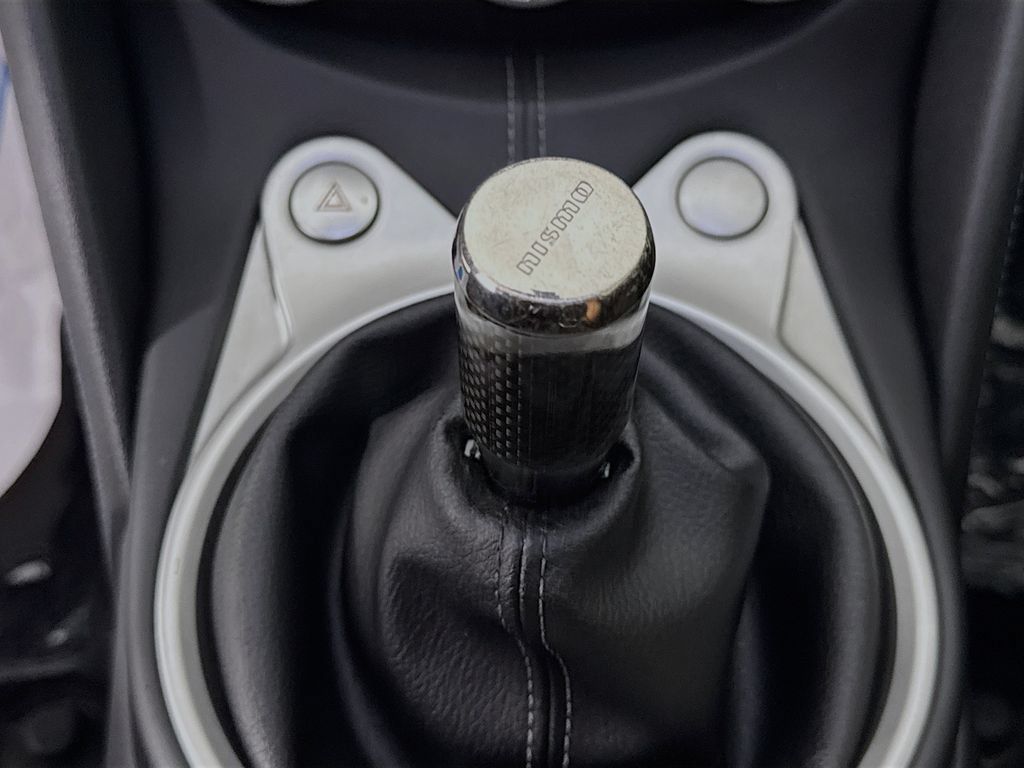 Used 2020 Nissan 370Z Coupe RWD image 19