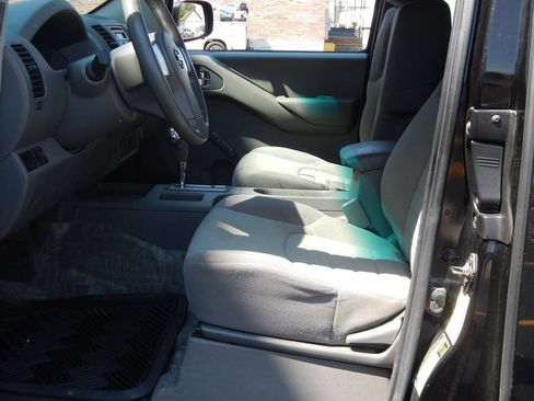 Used 2013 Nissan Frontier S RWD image 27