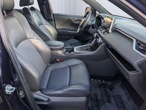 Used 2019 Toyota RAV4 XSE image 10