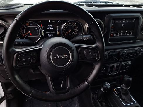 Used 2021 Jeep Wrangler Sport AWD/4WD image 14