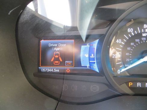 Used 2015 Ford Edge SEL w/ Canadian Comfort Package FWD image 27