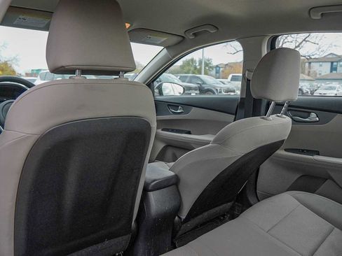 Certified 2020 Kia Forte LXS image 28