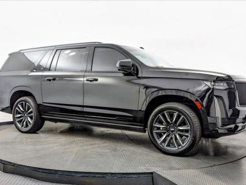 Used 2021 Cadillac Escalade ESV Sport w/ Driver Assist Tech Package AWD/4WD image 11