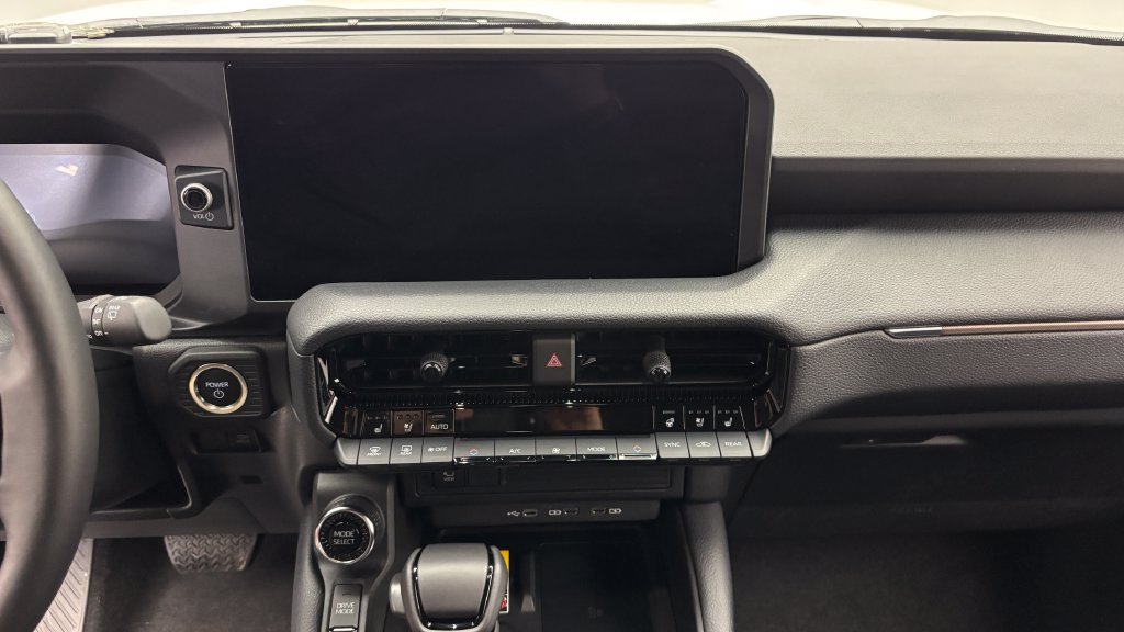 Used 2027 Toyota Land Cruiser AWD/4WD image 17
