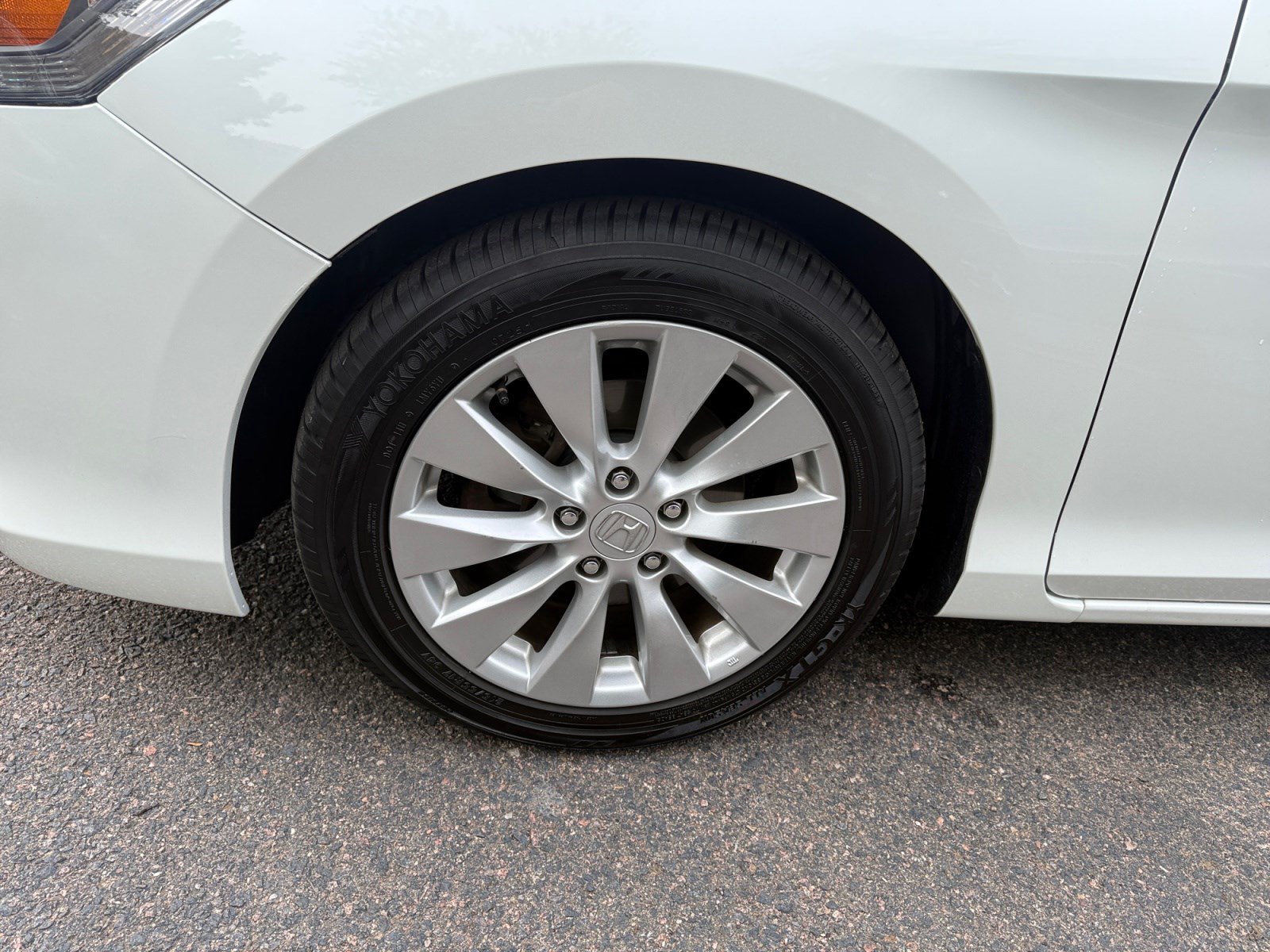 Used 2015 Honda Accord EX image 24