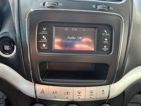Used 2017 Dodge Journey SXT w/ Comfort/Convenience Group AWD/4WD image 22