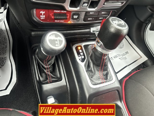 Used 2018 Jeep Wrangler Unlimited Rubicon AWD/4WD image 24