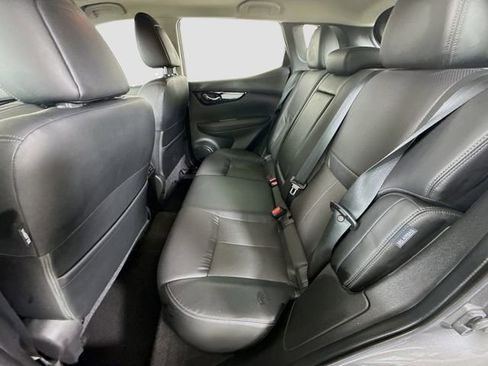 Used 2022 Nissan Rogue Sport SL w/ Premium Package image 25