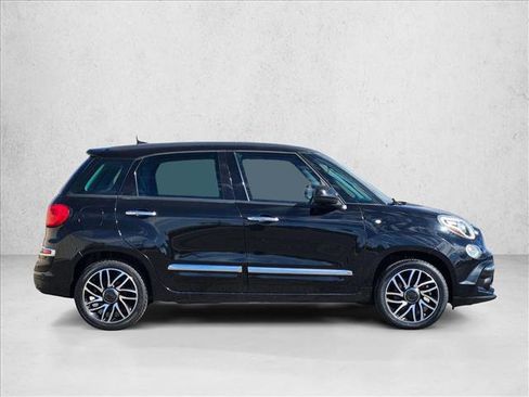 Used 2019 FIAT 500L Pop w/ Popular Equipment Group image 4
