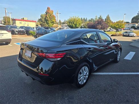 New 2025 Nissan Sentra S image 6