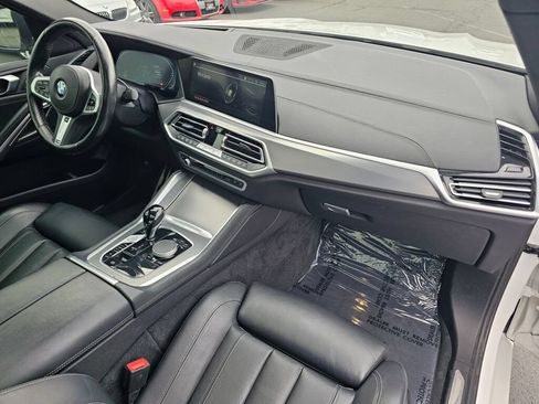 Used 2022 BMW X6 xDrive40i AWD/4WD image 11