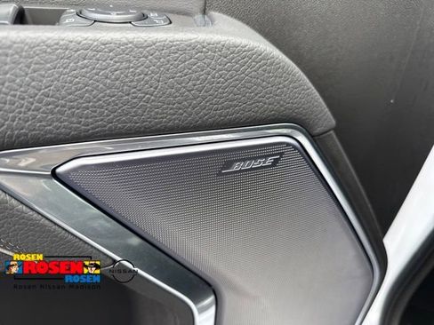 Used 2025 GMC Sierra 1500 Denali w/ Denali Reserve Package AWD/4WD image 12