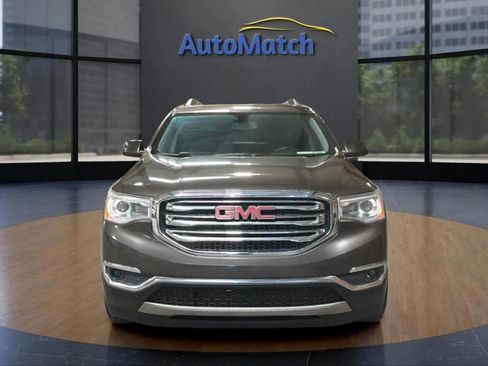 Used 2019 GMC Acadia SLT AWD/4WD image 2