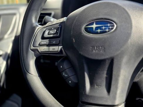 Used 2016 Subaru Forester 2.5i Premium AWD/4WD image 18