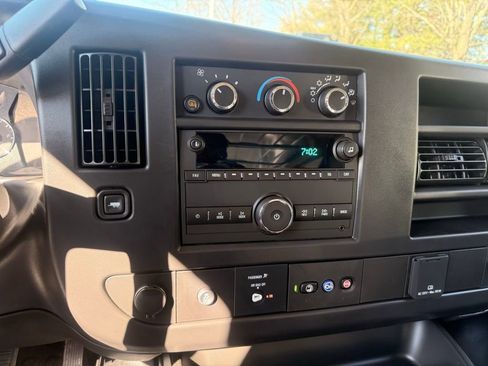 New 2025 Chevrolet Express 3500 Work Van w/ Driver Convenience Package image 16